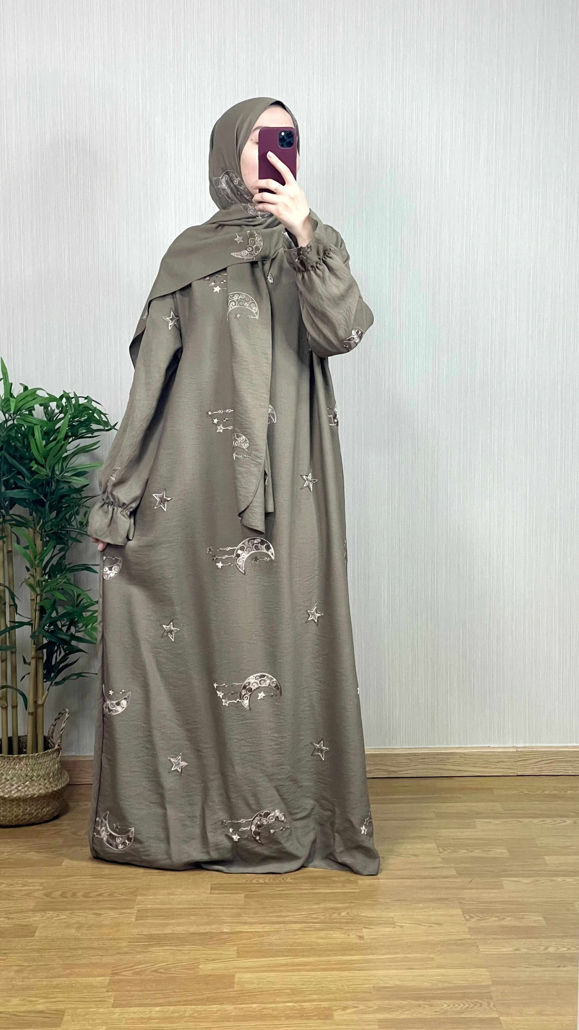 ABAYA RAMADÁN CON HIJAB INTEGRADO (2 COLORES) - Image 4